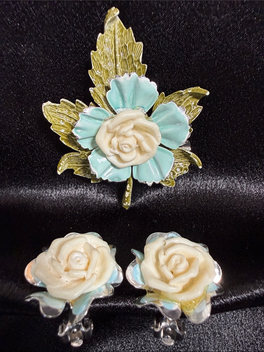 Vintage Coro Porcelain Rose Brooch and Clip Earring Set